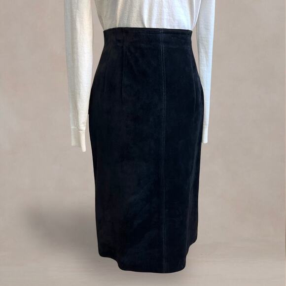 Vintage 90s Lord & Taylor 100% Silky Pig Suede Black High Waist Pencil Skirt 6 - Picture 1 of 11